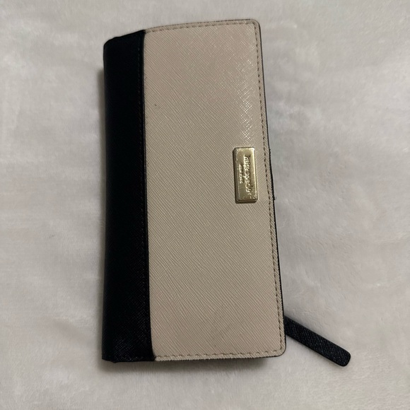 kate spade Handbags - Kate Spade wallet